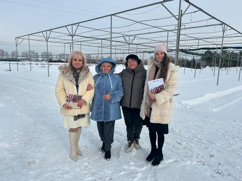 Кипучая деятельность - не повод не встречать гостей 